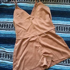 MISSGUIDED NEVER WORN MAUVE ROMPER